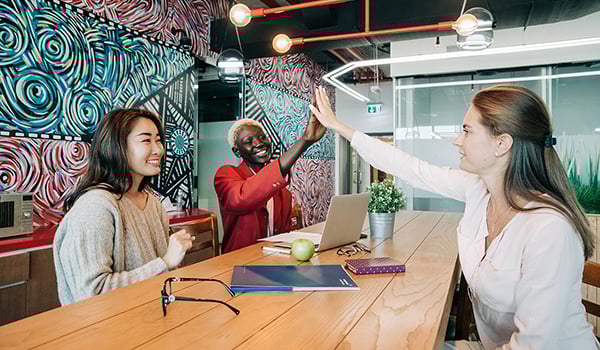 isolved-adaptive-employee-experience-600px